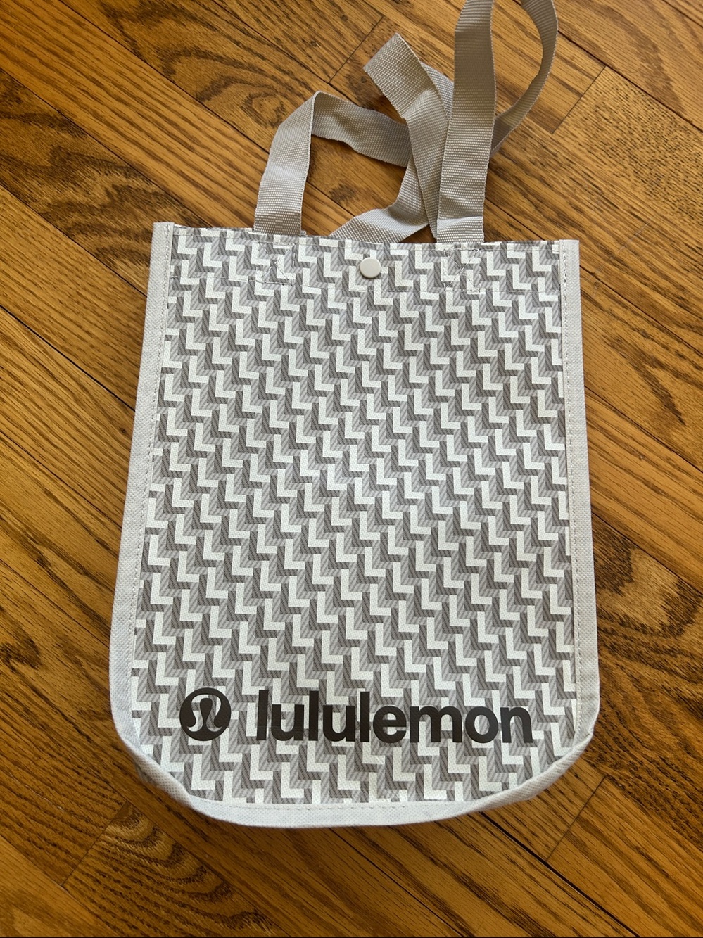 Lululemon Reusable Bag - Picture 3 of 4